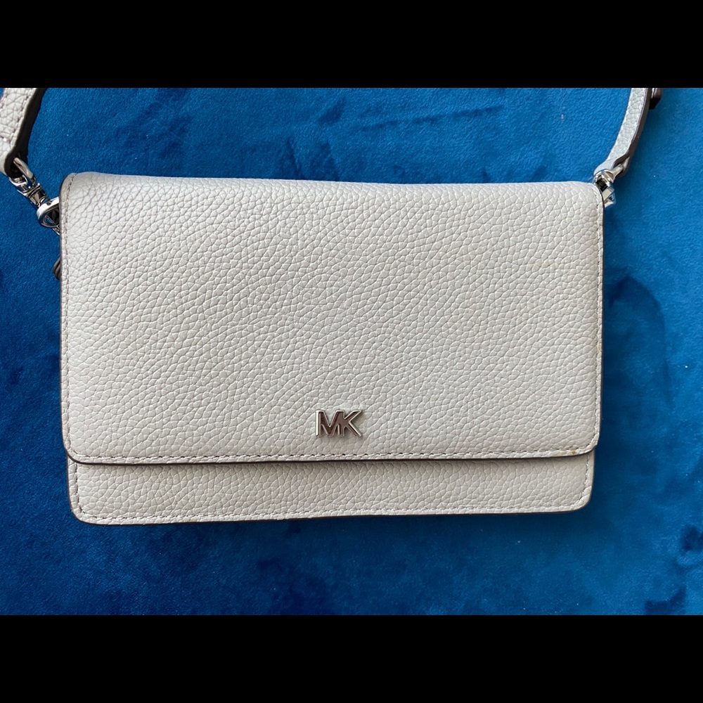 Micheal Kors Crossbody